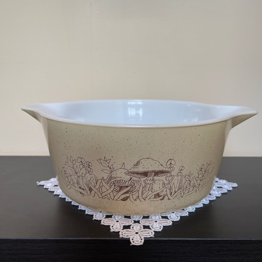 Vintage Pyrex Mushroom Bowl